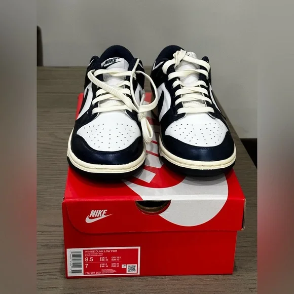 NIB Nike Sneakers